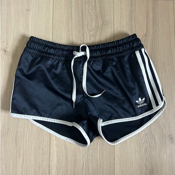 Adidas Women's Originals London Slim 70s Shorts - Navy Blue - Small - Picture 2 of 9